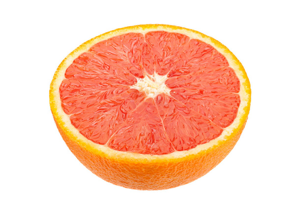 Cítricos naranjas rojas sobre blanco
 - Foto, imagen