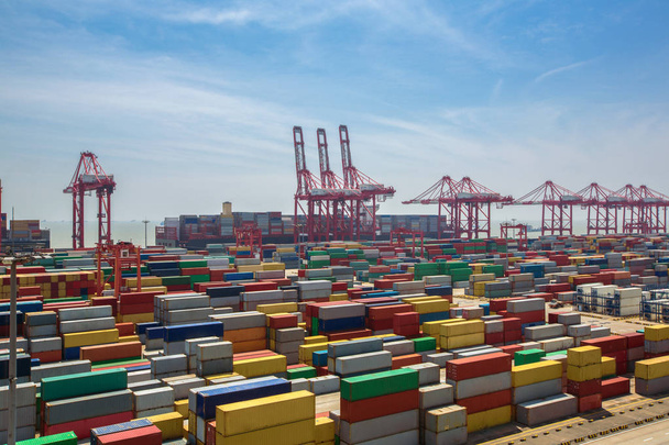 Шанхайский контейнерный порт и транспортный узел
 - Фото, изображение