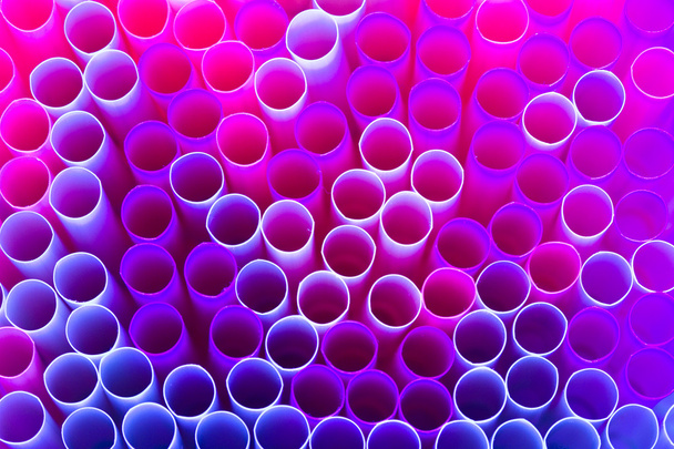 Violet straws - Фото, изображение