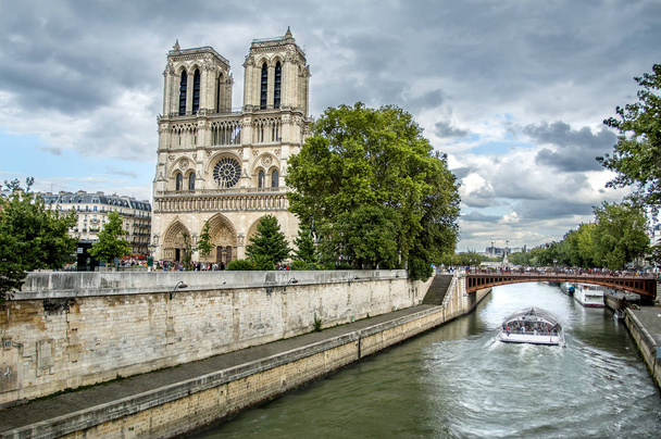 Notre Dame-székesegyház és a Sena - Fotó, kép