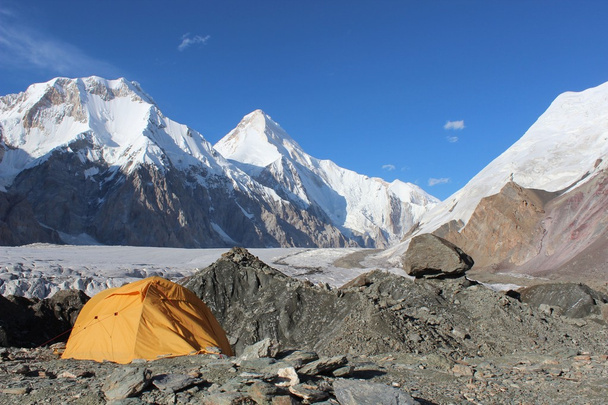 Kyrgyzstan - Khan Tengri (7,010 m) base camp. - Foto, imagen
