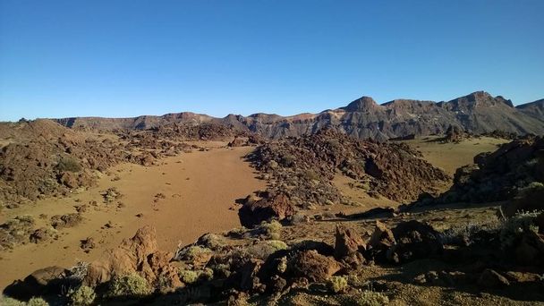 Het vulkanische landschap van de el Teide van Tenerife - Foto, afbeelding