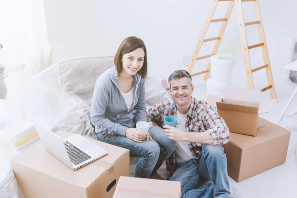 Couple moving in together - Foto, Imagen