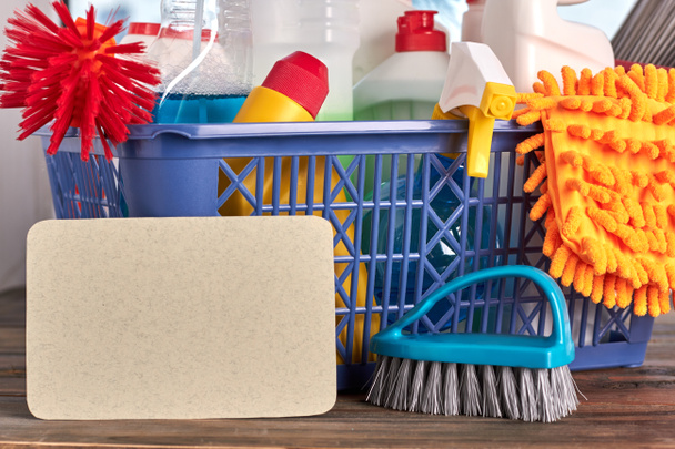 Detergentes e ferramentas para limpeza
. - Foto, Imagem