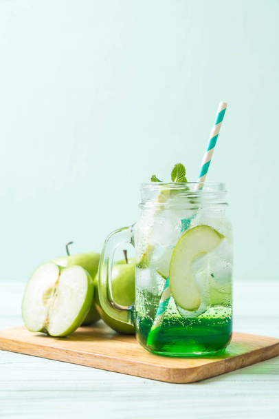 green apple soda - Φωτογραφία, εικόνα
