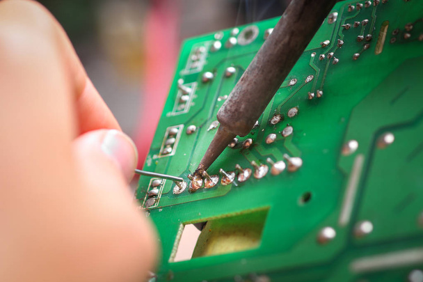 Repair of electronic devices, tin soldering parts - Foto, immagini
