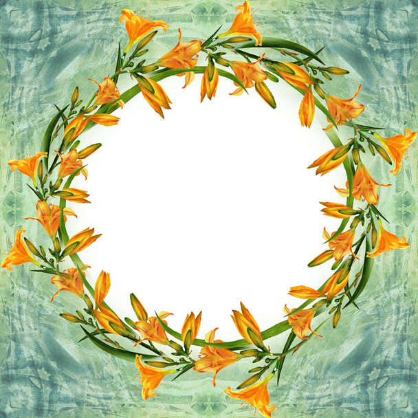 Çiçekler, tomurcukları ve sarı zambak yaprakları. Suluboya. Bitkisel motifler. Yuvarlak çerçeve - Fotoğraf, Görsel