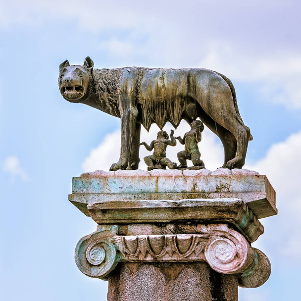 Statue de Romulus et Remus
 - Photo, image