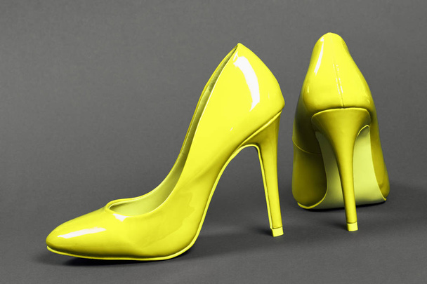 gelbe Schuhe mit hohen Absätzen - Foto, Bild