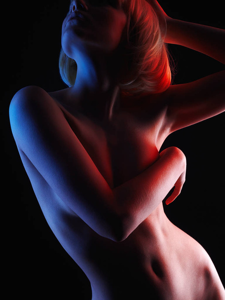 nudo bionda ragazza in colorato luminoso luci
 - Foto, immagini