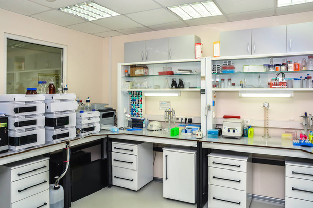 Modern chemical laboratory.  - Foto, Imagen