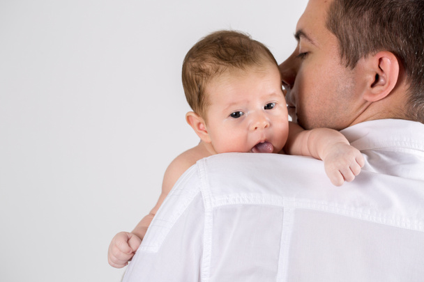 Babası öpücük bebek - Fotoğraf, Görsel