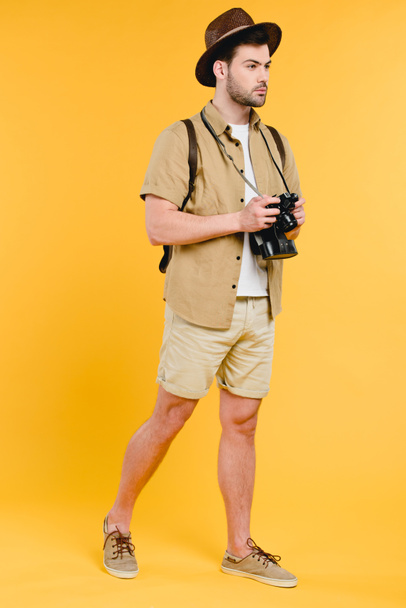 man in shorts - Fotoğraf, Görsel