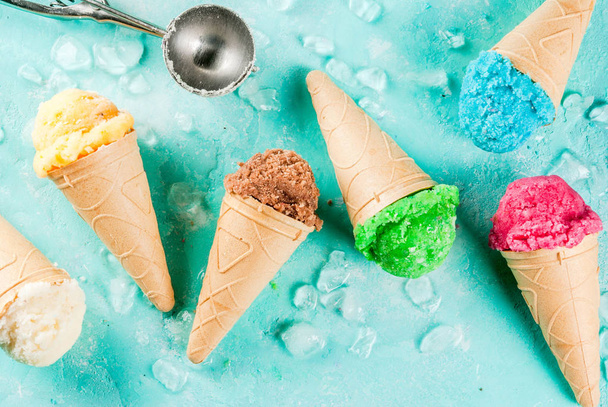 Набор различных ярких мороженого
 - Фото, изображение
