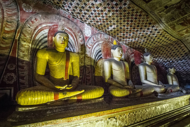 Dambulla Cave Temple, Sri Lanka - Fotó, kép