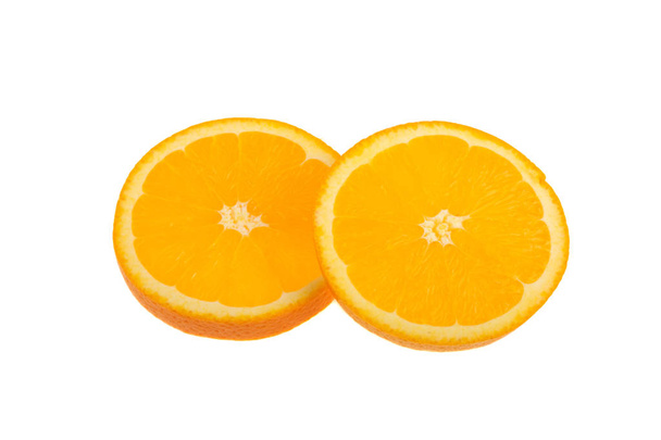 Tranches d'orange isolées sur fond blanc - Photo, image