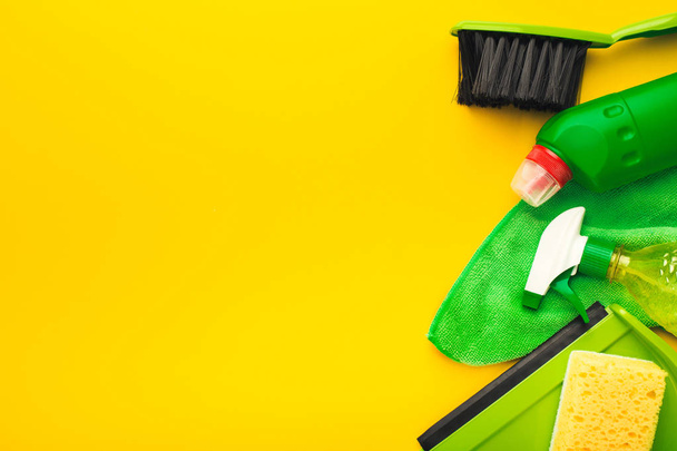 Temizlik malzemeleri ve ev toplama için ürünler - Fotoğraf, Görsel