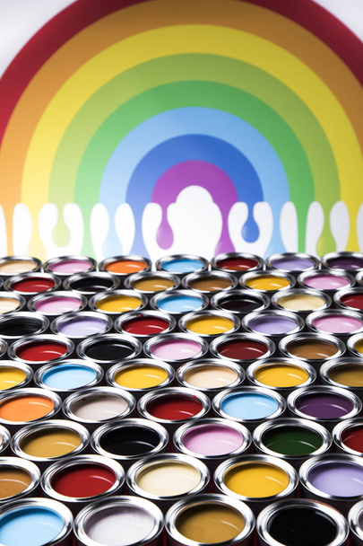 Full Buckets of rainbow colored oil paint - Foto, Bild