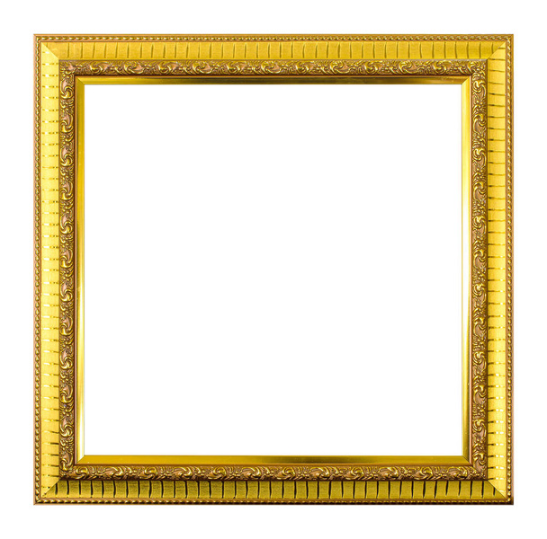 gouden frame geïsoleerd op witte achtergrond. - Foto, afbeelding