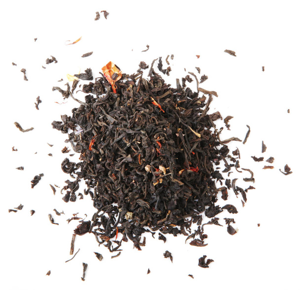Zwarte thee laat zwarte theebladeren  - Foto, afbeelding