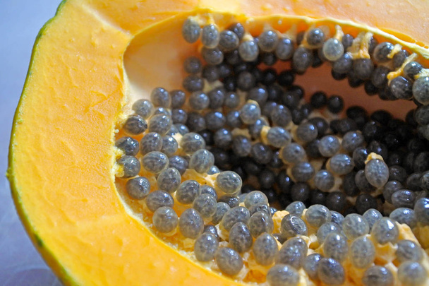 Papaija hedelmät siemenet lähikuva yksityiskohtaisesti
 - Valokuva, kuva