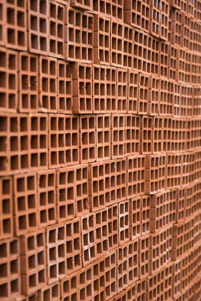 Vue à pile de briques avec trous
 - Photo, image