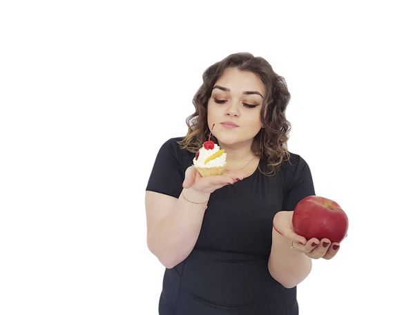 bir pasta ve izole bir elma ile tam kız - Fotoğraf, Görsel
