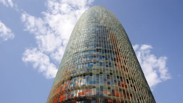 El edificio de torres agbar en barcelona
 - Metraje, vídeo