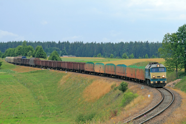 Comboio diesel de carga
 - Foto, Imagem