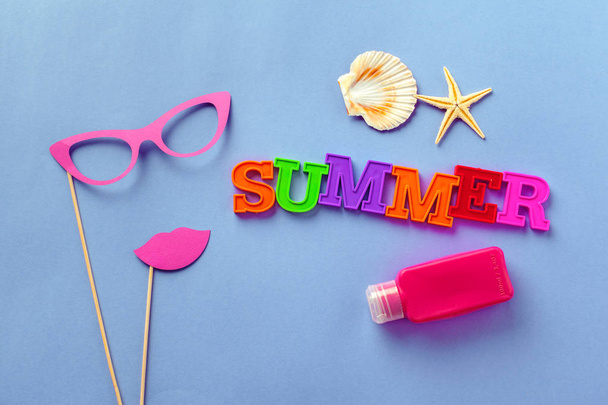 Summer background with colourful objects - Fotografie, Obrázek