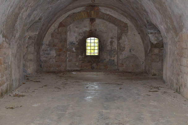 Ablakban egy börtöncellában - Fotó, kép