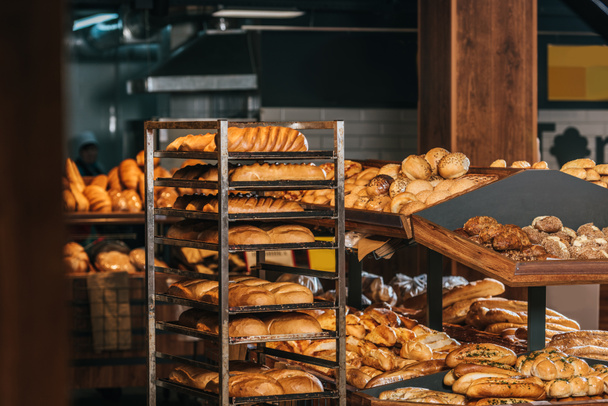 close up view of freshly baked bakery in hypermarket - Fotografie, Obrázek