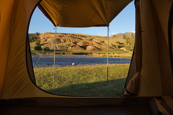 Большая туристическая палатка
 - Фото, изображение