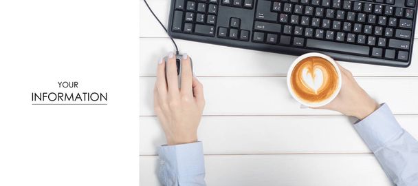 Клавіатура миша жіночих рук від комп'ютера чашку кави візерунком - Фото, зображення