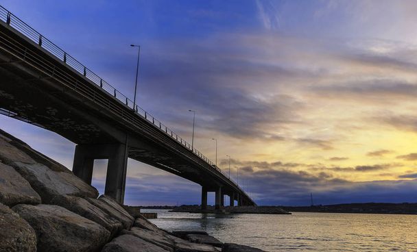 Most spojující poloostrov Pirallahi s Apšeronský poloostrov - Fotografie, Obrázek