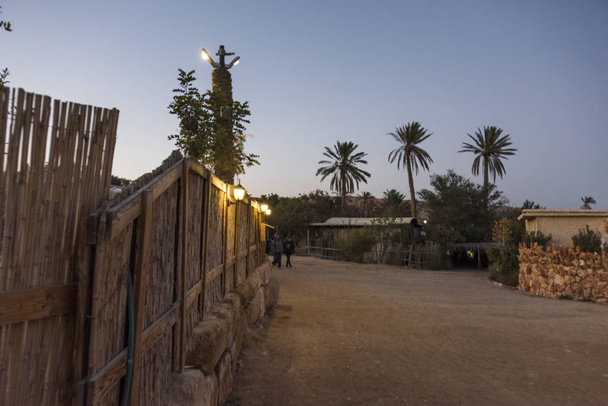 Häuser in Wüste, judische Wüste, Region des Toten Meeres, israel - Foto, Bild