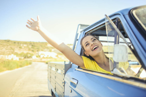 Happy girl on a pick up - Foto, immagini
