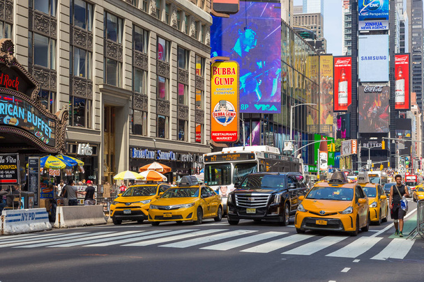 Les gens de Times Square à New York
. - Photo, image