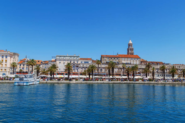 Töltés, az Adriai-tenger, Split, Horvátország - Fotó, kép