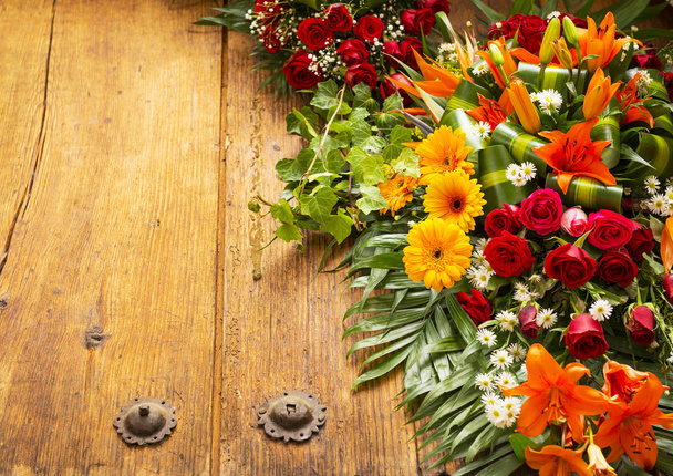 Floral Wreath With Copy Space - Фото, изображение