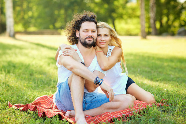 Portrait of husband and wife in the park. - Zdjęcie, obraz