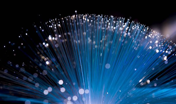 Fibra, fibra óptica mostrando datos o concepto de comunicación por Internet
 - Foto, imagen