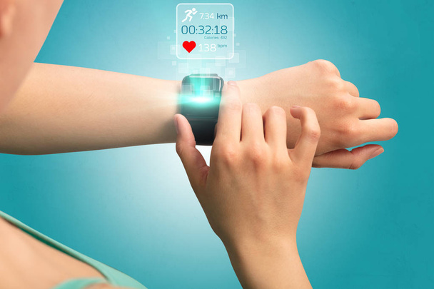 mano con smartwatch - Foto, imagen