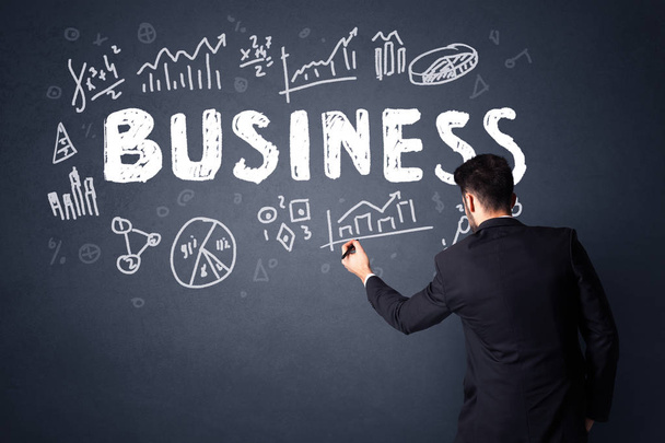 zakenman met businessplan  - Foto, afbeelding