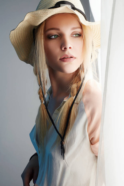 Cowgirl in Hat. Beauty Young Blonde - Фото, изображение