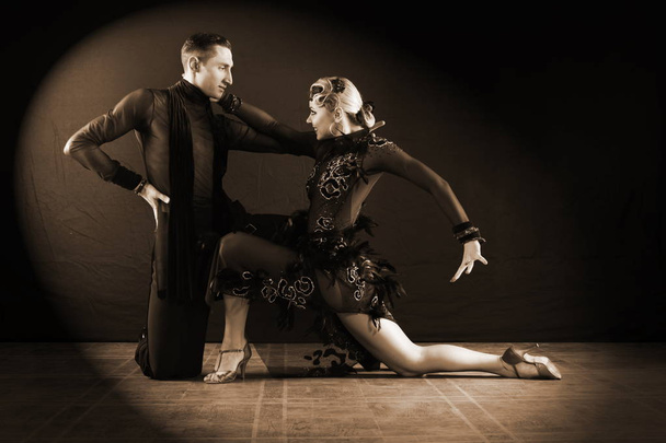 dancers in ballroom isolated on black background - Фото, зображення