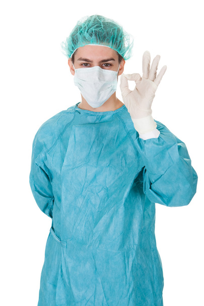 Surgeon giving a perfect gesture - 写真・画像
