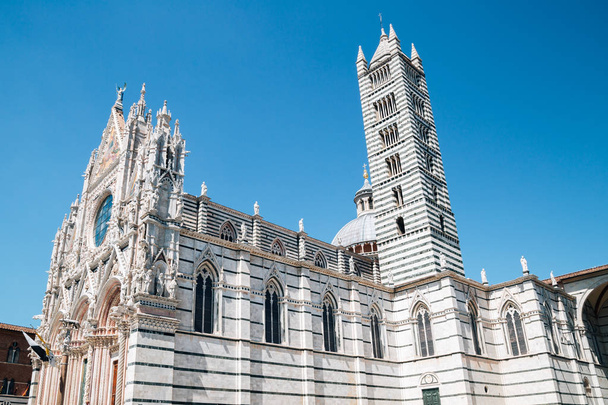 Duomo di Siena cattedrale in Italia
 - Foto, immagini