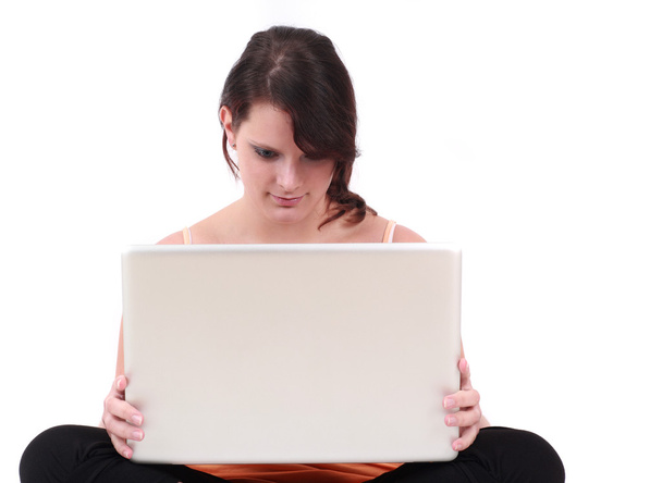 adolescente avec ordinateur portable - Photo, image