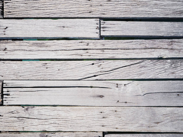 Top view of white planks wood pathway - Zdjęcie, obraz